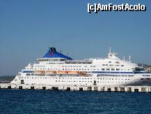 [P05] Unul din vasele de croaziera care aduc turistii in Kusadasi » foto by Ricone
 - 
<span class="allrVoted glyphicon glyphicon-heart hidden" id="av247064"></span>
<a class="m-l-10 hidden" id="sv247064" onclick="voting_Foto_DelVot(,247064,9243)" role="button">șterge vot <span class="glyphicon glyphicon-remove"></span></a>
<a id="v9247064" class=" c-red"  onclick="voting_Foto_SetVot(247064)" role="button"><span class="glyphicon glyphicon-heart-empty"></span> <b>LIKE</b> = Votează poza</a> <img class="hidden"  id="f247064W9" src="/imagini/loader.gif" border="0" /><span class="AjErrMes hidden" id="e247064ErM"></span>