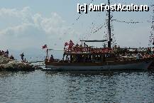 [P06] Plimbare cu vaporasul pe coasta Marii Egee /  » foto by aaaaa
 - 
<span class="allrVoted glyphicon glyphicon-heart hidden" id="av215626"></span>
<a class="m-l-10 hidden" id="sv215626" onclick="voting_Foto_DelVot(,215626,9243)" role="button">șterge vot <span class="glyphicon glyphicon-remove"></span></a>
<a id="v9215626" class=" c-red"  onclick="voting_Foto_SetVot(215626)" role="button"><span class="glyphicon glyphicon-heart-empty"></span> <b>LIKE</b> = Votează poza</a> <img class="hidden"  id="f215626W9" src="/imagini/loader.gif" border="0" /><span class="AjErrMes hidden" id="e215626ErM"></span>