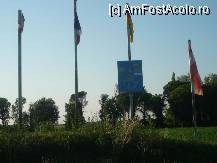 [P01] Afişul de la intersecţia unde începe drumul lor spre insulă. » foto by Dragoș_MD
 - 
<span class="allrVoted glyphicon glyphicon-heart hidden" id="av217189"></span>
<a class="m-l-10 hidden" id="sv217189" onclick="voting_Foto_DelVot(,217189,9273)" role="button">șterge vot <span class="glyphicon glyphicon-remove"></span></a>
<a id="v9217189" class=" c-red"  onclick="voting_Foto_SetVot(217189)" role="button"><span class="glyphicon glyphicon-heart-empty"></span> <b>LIKE</b> = Votează poza</a> <img class="hidden"  id="f217189W9" src="/imagini/loader.gif" border="0" /><span class="AjErrMes hidden" id="e217189ErM"></span>