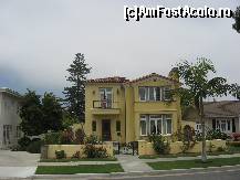 [P10] Casa din San Diego » foto by andranicolle*
 - 
<span class="allrVoted glyphicon glyphicon-heart hidden" id="av217313"></span>
<a class="m-l-10 hidden" id="sv217313" onclick="voting_Foto_DelVot(,217313,9277)" role="button">șterge vot <span class="glyphicon glyphicon-remove"></span></a>
<a id="v9217313" class=" c-red"  onclick="voting_Foto_SetVot(217313)" role="button"><span class="glyphicon glyphicon-heart-empty"></span> <b>LIKE</b> = Votează poza</a> <img class="hidden"  id="f217313W9" src="/imagini/loader.gif" border="0" /><span class="AjErrMes hidden" id="e217313ErM"></span>