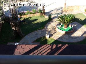 [P01] Curtea vilei vazuta din balcon » foto by ilee
 - 
<span class="allrVoted glyphicon glyphicon-heart hidden" id="av889186"></span>
<a class="m-l-10 hidden" id="sv889186" onclick="voting_Foto_DelVot(,889186,9283)" role="button">șterge vot <span class="glyphicon glyphicon-remove"></span></a>
<a id="v9889186" class=" c-red"  onclick="voting_Foto_SetVot(889186)" role="button"><span class="glyphicon glyphicon-heart-empty"></span> <b>LIKE</b> = Votează poza</a> <img class="hidden"  id="f889186W9" src="/imagini/loader.gif" border="0" /><span class="AjErrMes hidden" id="e889186ErM"></span>