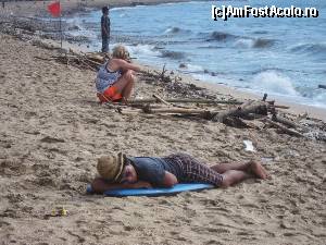 [P06] asta este plaja din Kuta (poza este facuta de un prieten care a fost acolo anul trecut).  » foto by Pami*
 - 
<span class="allrVoted glyphicon glyphicon-heart hidden" id="av641504"></span>
<a class="m-l-10 hidden" id="sv641504" onclick="voting_Foto_DelVot(,641504,9291)" role="button">șterge vot <span class="glyphicon glyphicon-remove"></span></a>
<a id="v9641504" class=" c-red"  onclick="voting_Foto_SetVot(641504)" role="button"><span class="glyphicon glyphicon-heart-empty"></span> <b>LIKE</b> = Votează poza</a> <img class="hidden"  id="f641504W9" src="/imagini/loader.gif" border="0" /><span class="AjErrMes hidden" id="e641504ErM"></span>