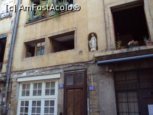 [P38] Place Benoît Crepu.  » foto by Carmen Ion
 - 
<span class="allrVoted glyphicon glyphicon-heart hidden" id="av930878"></span>
<a class="m-l-10 hidden" id="sv930878" onclick="voting_Foto_DelVot(,930878,9297)" role="button">șterge vot <span class="glyphicon glyphicon-remove"></span></a>
<a id="v9930878" class=" c-red"  onclick="voting_Foto_SetVot(930878)" role="button"><span class="glyphicon glyphicon-heart-empty"></span> <b>LIKE</b> = Votează poza</a> <img class="hidden"  id="f930878W9" src="/imagini/loader.gif" border="0" /><span class="AjErrMes hidden" id="e930878ErM"></span>