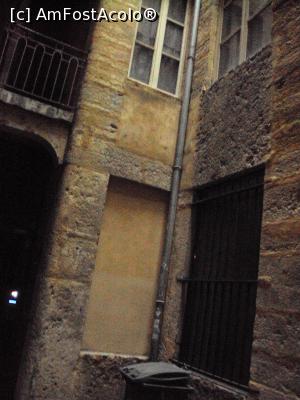 [P49] Longue traboule, Rue St-Jean 57.  » foto by Carmen Ion
 - 
<span class="allrVoted glyphicon glyphicon-heart hidden" id="av930889"></span>
<a class="m-l-10 hidden" id="sv930889" onclick="voting_Foto_DelVot(,930889,9297)" role="button">șterge vot <span class="glyphicon glyphicon-remove"></span></a>
<a id="v9930889" class=" c-red"  onclick="voting_Foto_SetVot(930889)" role="button"><span class="glyphicon glyphicon-heart-empty"></span> <b>LIKE</b> = Votează poza</a> <img class="hidden"  id="f930889W9" src="/imagini/loader.gif" border="0" /><span class="AjErrMes hidden" id="e930889ErM"></span>