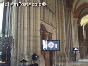 [P06] Cathedrale Saint-Jean - interiorul.  » foto by Carmen Ion
 - 
<span class="allrVoted glyphicon glyphicon-heart hidden" id="av930846"></span>
<a class="m-l-10 hidden" id="sv930846" onclick="voting_Foto_DelVot(,930846,9297)" role="button">șterge vot <span class="glyphicon glyphicon-remove"></span></a>
<a id="v9930846" class=" c-red"  onclick="voting_Foto_SetVot(930846)" role="button"><span class="glyphicon glyphicon-heart-empty"></span> <b>LIKE</b> = Votează poza</a> <img class="hidden"  id="f930846W9" src="/imagini/loader.gif" border="0" /><span class="AjErrMes hidden" id="e930846ErM"></span>