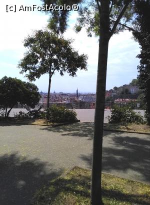[P11] Panorama Lyonului de pe Montée de la Grand'Côte » foto by Carmen Ion
 - 
<span class="allrVoted glyphicon glyphicon-heart hidden" id="av931124"></span>
<a class="m-l-10 hidden" id="sv931124" onclick="voting_Foto_DelVot(,931124,9297)" role="button">șterge vot <span class="glyphicon glyphicon-remove"></span></a>
<a id="v9931124" class=" c-red"  onclick="voting_Foto_SetVot(931124)" role="button"><span class="glyphicon glyphicon-heart-empty"></span> <b>LIKE</b> = Votează poza</a> <img class="hidden"  id="f931124W9" src="/imagini/loader.gif" border="0" /><span class="AjErrMes hidden" id="e931124ErM"></span>