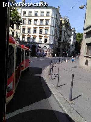 [P29] Stradă în zona ”les pentes”.  » foto by Carmen Ion
 - 
<span class="allrVoted glyphicon glyphicon-heart hidden" id="av931142"></span>
<a class="m-l-10 hidden" id="sv931142" onclick="voting_Foto_DelVot(,931142,9297)" role="button">șterge vot <span class="glyphicon glyphicon-remove"></span></a>
<a id="v9931142" class=" c-red"  onclick="voting_Foto_SetVot(931142)" role="button"><span class="glyphicon glyphicon-heart-empty"></span> <b>LIKE</b> = Votează poza</a> <img class="hidden"  id="f931142W9" src="/imagini/loader.gif" border="0" /><span class="AjErrMes hidden" id="e931142ErM"></span>