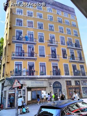 [P37] Fresque des Lyonnais Célébres » foto by Carmen Ion
 - 
<span class="allrVoted glyphicon glyphicon-heart hidden" id="av931150"></span>
<a class="m-l-10 hidden" id="sv931150" onclick="voting_Foto_DelVot(,931150,9297)" role="button">șterge vot <span class="glyphicon glyphicon-remove"></span></a>
<a id="v9931150" class=" c-red"  onclick="voting_Foto_SetVot(931150)" role="button"><span class="glyphicon glyphicon-heart-empty"></span> <b>LIKE</b> = Votează poza</a> <img class="hidden"  id="f931150W9" src="/imagini/loader.gif" border="0" /><span class="AjErrMes hidden" id="e931150ErM"></span>