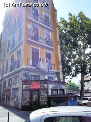 [P40] Fresque des Lyonnais Célébres » foto by Carmen Ion
 - 
<span class="allrVoted glyphicon glyphicon-heart hidden" id="av931153"></span>
<a class="m-l-10 hidden" id="sv931153" onclick="voting_Foto_DelVot(,931153,9297)" role="button">șterge vot <span class="glyphicon glyphicon-remove"></span></a>
<a id="v9931153" class=" c-red"  onclick="voting_Foto_SetVot(931153)" role="button"><span class="glyphicon glyphicon-heart-empty"></span> <b>LIKE</b> = Votează poza</a> <img class="hidden"  id="f931153W9" src="/imagini/loader.gif" border="0" /><span class="AjErrMes hidden" id="e931153ErM"></span>