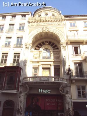 [P22] Rue de la République » foto by Carmen Ion
 - 
<span class="allrVoted glyphicon glyphicon-heart hidden" id="av931543"></span>
<a class="m-l-10 hidden" id="sv931543" onclick="voting_Foto_DelVot(,931543,9297)" role="button">șterge vot <span class="glyphicon glyphicon-remove"></span></a>
<a id="v9931543" class=" c-red"  onclick="voting_Foto_SetVot(931543)" role="button"><span class="glyphicon glyphicon-heart-empty"></span> <b>LIKE</b> = Votează poza</a> <img class="hidden"  id="f931543W9" src="/imagini/loader.gif" border="0" /><span class="AjErrMes hidden" id="e931543ErM"></span>