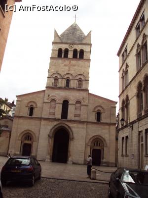 [P55] La Basilique Saint-Martin d'Ainay » foto by Carmen Ion
 - 
<span class="allrVoted glyphicon glyphicon-heart hidden" id="av931576"></span>
<a class="m-l-10 hidden" id="sv931576" onclick="voting_Foto_DelVot(,931576,9297)" role="button">șterge vot <span class="glyphicon glyphicon-remove"></span></a>
<a id="v9931576" class=" c-red"  onclick="voting_Foto_SetVot(931576)" role="button"><span class="glyphicon glyphicon-heart-empty"></span> <b>LIKE</b> = Votează poza</a> <img class="hidden"  id="f931576W9" src="/imagini/loader.gif" border="0" /><span class="AjErrMes hidden" id="e931576ErM"></span>