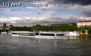 [P14] O nava de pasageri pe Rhône » foto by Radu Tudoran
 - 
<span class="allrVoted glyphicon glyphicon-heart hidden" id="av762652"></span>
<a class="m-l-10 hidden" id="sv762652" onclick="voting_Foto_DelVot(,762652,9297)" role="button">șterge vot <span class="glyphicon glyphicon-remove"></span></a>
<a id="v9762652" class=" c-red"  onclick="voting_Foto_SetVot(762652)" role="button"><span class="glyphicon glyphicon-heart-empty"></span> <b>LIKE</b> = Votează poza</a> <img class="hidden"  id="f762652W9" src="/imagini/loader.gif" border="0" /><span class="AjErrMes hidden" id="e762652ErM"></span>