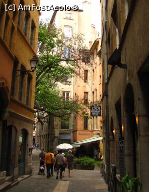 [P32] Straduta in Vieux-Lyon » foto by Radu Tudoran
 - 
<span class="allrVoted glyphicon glyphicon-heart hidden" id="av762670"></span>
<a class="m-l-10 hidden" id="sv762670" onclick="voting_Foto_DelVot(,762670,9297)" role="button">șterge vot <span class="glyphicon glyphicon-remove"></span></a>
<a id="v9762670" class=" c-red"  onclick="voting_Foto_SetVot(762670)" role="button"><span class="glyphicon glyphicon-heart-empty"></span> <b>LIKE</b> = Votează poza</a> <img class="hidden"  id="f762670W9" src="/imagini/loader.gif" border="0" /><span class="AjErrMes hidden" id="e762670ErM"></span>