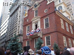 [P05] Manifestație de ziua Americii la Old State House » foto by DanCld
 - 
<span class="allrVoted glyphicon glyphicon-heart hidden" id="av1101879"></span>
<a class="m-l-10 hidden" id="sv1101879" onclick="voting_Foto_DelVot(,1101879,9314)" role="button">șterge vot <span class="glyphicon glyphicon-remove"></span></a>
<a id="v91101879" class=" c-red"  onclick="voting_Foto_SetVot(1101879)" role="button"><span class="glyphicon glyphicon-heart-empty"></span> <b>LIKE</b> = Votează poza</a> <img class="hidden"  id="f1101879W9" src="/imagini/loader.gif" border="0" /><span class="AjErrMes hidden" id="e1101879ErM"></span>