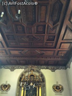 [P11] Fuggerei - interior biserica, tavan » foto by mishu
 - 
<span class="allrVoted glyphicon glyphicon-heart hidden" id="av1189107"></span>
<a class="m-l-10 hidden" id="sv1189107" onclick="voting_Foto_DelVot(,1189107,9315)" role="button">șterge vot <span class="glyphicon glyphicon-remove"></span></a>
<a id="v91189107" class=" c-red"  onclick="voting_Foto_SetVot(1189107)" role="button"><span class="glyphicon glyphicon-heart-empty"></span> <b>LIKE</b> = Votează poza</a> <img class="hidden"  id="f1189107W9" src="/imagini/loader.gif" border="0" /><span class="AjErrMes hidden" id="e1189107ErM"></span>