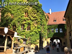 [P16] Fuggerei - la plimbare » foto by mishu
 - 
<span class="allrVoted glyphicon glyphicon-heart hidden" id="av1189112"></span>
<a class="m-l-10 hidden" id="sv1189112" onclick="voting_Foto_DelVot(,1189112,9315)" role="button">șterge vot <span class="glyphicon glyphicon-remove"></span></a>
<a id="v91189112" class=" c-red"  onclick="voting_Foto_SetVot(1189112)" role="button"><span class="glyphicon glyphicon-heart-empty"></span> <b>LIKE</b> = Votează poza</a> <img class="hidden"  id="f1189112W9" src="/imagini/loader.gif" border="0" /><span class="AjErrMes hidden" id="e1189112ErM"></span>