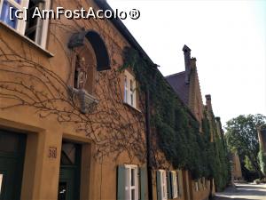 [P20] Fuggerei - si statuetele despre care va povesteam » foto by mishu
 - 
<span class="allrVoted glyphicon glyphicon-heart hidden" id="av1189116"></span>
<a class="m-l-10 hidden" id="sv1189116" onclick="voting_Foto_DelVot(,1189116,9315)" role="button">șterge vot <span class="glyphicon glyphicon-remove"></span></a>
<a id="v91189116" class=" c-red"  onclick="voting_Foto_SetVot(1189116)" role="button"><span class="glyphicon glyphicon-heart-empty"></span> <b>LIKE</b> = Votează poza</a> <img class="hidden"  id="f1189116W9" src="/imagini/loader.gif" border="0" /><span class="AjErrMes hidden" id="e1189116ErM"></span>