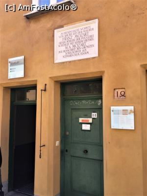 [P27] Fuggerei - casele nr 13-14, muzeul cu mobilier vechi si casa strabunicului lui Mozart » foto by mishu
 - 
<span class="allrVoted glyphicon glyphicon-heart hidden" id="av1189123"></span>
<a class="m-l-10 hidden" id="sv1189123" onclick="voting_Foto_DelVot(,1189123,9315)" role="button">șterge vot <span class="glyphicon glyphicon-remove"></span></a>
<a id="v91189123" class=" c-red"  onclick="voting_Foto_SetVot(1189123)" role="button"><span class="glyphicon glyphicon-heart-empty"></span> <b>LIKE</b> = Votează poza</a> <img class="hidden"  id="f1189123W9" src="/imagini/loader.gif" border="0" /><span class="AjErrMes hidden" id="e1189123ErM"></span>