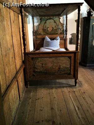 [P32] Fuggerei - interior casa veche, dormitor » foto by mishu
 - 
<span class="allrVoted glyphicon glyphicon-heart hidden" id="av1189128"></span>
<a class="m-l-10 hidden" id="sv1189128" onclick="voting_Foto_DelVot(,1189128,9315)" role="button">șterge vot <span class="glyphicon glyphicon-remove"></span></a>
<a id="v91189128" class=" c-red"  onclick="voting_Foto_SetVot(1189128)" role="button"><span class="glyphicon glyphicon-heart-empty"></span> <b>LIKE</b> = Votează poza</a> <img class="hidden"  id="f1189128W9" src="/imagini/loader.gif" border="0" /><span class="AjErrMes hidden" id="e1189128ErM"></span>