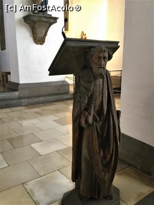 [P22] Augsburg - Biserica Sf Petru, aceasta statuie mi-a placu mult de tot » foto by mishu
 - 
<span class="allrVoted glyphicon glyphicon-heart hidden" id="av1189721"></span>
<a class="m-l-10 hidden" id="sv1189721" onclick="voting_Foto_DelVot(,1189721,9315)" role="button">șterge vot <span class="glyphicon glyphicon-remove"></span></a>
<a id="v91189721" class=" c-red"  onclick="voting_Foto_SetVot(1189721)" role="button"><span class="glyphicon glyphicon-heart-empty"></span> <b>LIKE</b> = Votează poza</a> <img class="hidden"  id="f1189721W9" src="/imagini/loader.gif" border="0" /><span class="AjErrMes hidden" id="e1189721ErM"></span>
