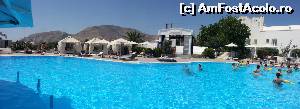 [P01] Piscina hotelului » foto by LeaveYou
 - 
<span class="allrVoted glyphicon glyphicon-heart hidden" id="av527475"></span>
<a class="m-l-10 hidden" id="sv527475" onclick="voting_Foto_DelVot(,527475,9344)" role="button">șterge vot <span class="glyphicon glyphicon-remove"></span></a>
<a id="v9527475" class=" c-red"  onclick="voting_Foto_SetVot(527475)" role="button"><span class="glyphicon glyphicon-heart-empty"></span> <b>LIKE</b> = Votează poza</a> <img class="hidden"  id="f527475W9" src="/imagini/loader.gif" border="0" /><span class="AjErrMes hidden" id="e527475ErM"></span>
