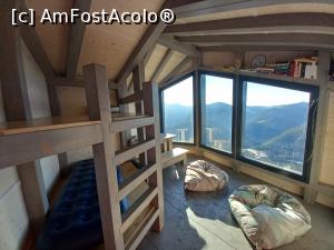 [P18] Interiorul celui de al doilea refugiu panoramic, aflat pe Muntele Ucigaș » foto by Mika
 - 
<span class="allrVoted glyphicon glyphicon-heart hidden" id="av1339812"></span>
<a class="m-l-10 hidden" id="sv1339812" onclick="voting_Foto_DelVot(,1339812,9349)" role="button">șterge vot <span class="glyphicon glyphicon-remove"></span></a>
<a id="v91339812" class=" c-red"  onclick="voting_Foto_SetVot(1339812)" role="button"><span class="glyphicon glyphicon-heart-empty"></span> <b>LIKE</b> = Votează poza</a> <img class="hidden"  id="f1339812W9" src="/imagini/loader.gif" border="0" /><span class="AjErrMes hidden" id="e1339812ErM"></span>