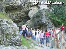 [P04] La iesirea din Pestera Muierilor. » foto by iulianic
 - 
<span class="allrVoted glyphicon glyphicon-heart hidden" id="av223136"></span>
<a class="m-l-10 hidden" id="sv223136" onclick="voting_Foto_DelVot(,223136,9382)" role="button">șterge vot <span class="glyphicon glyphicon-remove"></span></a>
<a id="v9223136" class=" c-red"  onclick="voting_Foto_SetVot(223136)" role="button"><span class="glyphicon glyphicon-heart-empty"></span> <b>LIKE</b> = Votează poza</a> <img class="hidden"  id="f223136W9" src="/imagini/loader.gif" border="0" /><span class="AjErrMes hidden" id="e223136ErM"></span>
