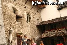 [P12] In interiorul curtii, o mare de muscate » foto by liviadavidescu
 - 
<span class="allrVoted glyphicon glyphicon-heart hidden" id="av224040"></span>
<a class="m-l-10 hidden" id="sv224040" onclick="voting_Foto_DelVot(,224040,9409)" role="button">șterge vot <span class="glyphicon glyphicon-remove"></span></a>
<a id="v9224040" class=" c-red"  onclick="voting_Foto_SetVot(224040)" role="button"><span class="glyphicon glyphicon-heart-empty"></span> <b>LIKE</b> = Votează poza</a> <img class="hidden"  id="f224040W9" src="/imagini/loader.gif" border="0" /><span class="AjErrMes hidden" id="e224040ErM"></span>