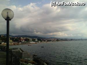 [P10] Poza de pe plaja din Savona » foto by albena
 - 
<span class="allrVoted glyphicon glyphicon-heart hidden" id="av463076"></span>
<a class="m-l-10 hidden" id="sv463076" onclick="voting_Foto_DelVot(,463076,9427)" role="button">șterge vot <span class="glyphicon glyphicon-remove"></span></a>
<a id="v9463076" class=" c-red"  onclick="voting_Foto_SetVot(463076)" role="button"><span class="glyphicon glyphicon-heart-empty"></span> <b>LIKE</b> = Votează poza</a> <img class="hidden"  id="f463076W9" src="/imagini/loader.gif" border="0" /><span class="AjErrMes hidden" id="e463076ErM"></span>