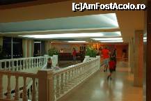 [P19] Holul de la intrare » foto by cvm2006
 - 
<span class="allrVoted glyphicon glyphicon-heart hidden" id="av225184"></span>
<a class="m-l-10 hidden" id="sv225184" onclick="voting_Foto_DelVot(,225184,9439)" role="button">șterge vot <span class="glyphicon glyphicon-remove"></span></a>
<a id="v9225184" class=" c-red"  onclick="voting_Foto_SetVot(225184)" role="button"><span class="glyphicon glyphicon-heart-empty"></span> <b>LIKE</b> = Votează poza</a> <img class="hidden"  id="f225184W9" src="/imagini/loader.gif" border="0" /><span class="AjErrMes hidden" id="e225184ErM"></span>