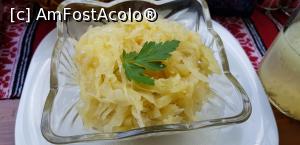 [P11] Mâncare gustoasă într-un peisaj de vis - salată de varză murată, comandă specială » foto by nicole33
 - 
<span class="allrVoted glyphicon glyphicon-heart hidden" id="av1082329"></span>
<a class="m-l-10 hidden" id="sv1082329" onclick="voting_Foto_DelVot(,1082329,9447)" role="button">șterge vot <span class="glyphicon glyphicon-remove"></span></a>
<a id="v91082329" class=" c-red"  onclick="voting_Foto_SetVot(1082329)" role="button"><span class="glyphicon glyphicon-heart-empty"></span> <b>LIKE</b> = Votează poza</a> <img class="hidden"  id="f1082329W9" src="/imagini/loader.gif" border="0" /><span class="AjErrMes hidden" id="e1082329ErM"></span>
