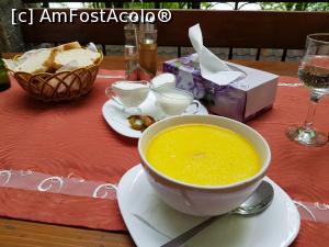 [P19] Mâncare gustoasă într-un peisaj de vis - o altă zi, tot cu ciorbă de burtă » foto by nicole33
 - 
<span class="allrVoted glyphicon glyphicon-heart hidden" id="av1082337"></span>
<a class="m-l-10 hidden" id="sv1082337" onclick="voting_Foto_DelVot(,1082337,9447)" role="button">șterge vot <span class="glyphicon glyphicon-remove"></span></a>
<a id="v91082337" class=" c-red"  onclick="voting_Foto_SetVot(1082337)" role="button"><span class="glyphicon glyphicon-heart-empty"></span> <b>LIKE</b> = Votează poza</a> <img class="hidden"  id="f1082337W9" src="/imagini/loader.gif" border="0" /><span class="AjErrMes hidden" id="e1082337ErM"></span>