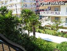 [P08] Vedere din balconul nostru mic in curte la hotel Ioni » foto by ionescunic
 - 
<span class="allrVoted glyphicon glyphicon-heart hidden" id="av225840"></span>
<a class="m-l-10 hidden" id="sv225840" onclick="voting_Foto_DelVot(,225840,9448)" role="button">șterge vot <span class="glyphicon glyphicon-remove"></span></a>
<a id="v9225840" class=" c-red"  onclick="voting_Foto_SetVot(225840)" role="button"><span class="glyphicon glyphicon-heart-empty"></span> <b>LIKE</b> = Votează poza</a> <img class="hidden"  id="f225840W9" src="/imagini/loader.gif" border="0" /><span class="AjErrMes hidden" id="e225840ErM"></span>