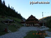 [P13] Băile tradiţionale Muhos (Munţii Tarcăului). Nu am stat la pensiunea Muhos, dar am intrat de curiozitate şi mi-a plăcut. » foto by Qvadratvus
 - 
<span class="allrVoted glyphicon glyphicon-heart hidden" id="av264804"></span>
<a class="m-l-10 hidden" id="sv264804" onclick="voting_Foto_DelVot(,264804,9454)" role="button">șterge vot <span class="glyphicon glyphicon-remove"></span></a>
<a id="v9264804" class=" c-red"  onclick="voting_Foto_SetVot(264804)" role="button"><span class="glyphicon glyphicon-heart-empty"></span> <b>LIKE</b> = Votează poza</a> <img class="hidden"  id="f264804W9" src="/imagini/loader.gif" border="0" /><span class="AjErrMes hidden" id="e264804ErM"></span>