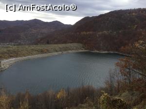 [P26] Barajul si Lacul Siriu - frumusetea toamnei » foto by mishu
 - 
<span class="allrVoted glyphicon glyphicon-heart hidden" id="av1335900"></span>
<a class="m-l-10 hidden" id="sv1335900" onclick="voting_Foto_DelVot(,1335900,9473)" role="button">șterge vot <span class="glyphicon glyphicon-remove"></span></a>
<a id="v91335900" class=" c-red"  onclick="voting_Foto_SetVot(1335900)" role="button"><span class="glyphicon glyphicon-heart-empty"></span> <b>LIKE</b> = Votează poza</a> <img class="hidden"  id="f1335900W9" src="/imagini/loader.gif" border="0" /><span class="AjErrMes hidden" id="e1335900ErM"></span>