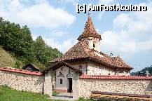 [P10] Biserica din sat, acolo unde am facut botezul. » foto by dalumian
 - 
<span class="allrVoted glyphicon glyphicon-heart hidden" id="av291703"></span>
<a class="m-l-10 hidden" id="sv291703" onclick="voting_Foto_DelVot(,291703,9491)" role="button">șterge vot <span class="glyphicon glyphicon-remove"></span></a>
<a id="v9291703" class=" c-red"  onclick="voting_Foto_SetVot(291703)" role="button"><span class="glyphicon glyphicon-heart-empty"></span> <b>LIKE</b> = Votează poza</a> <img class="hidden"  id="f291703W9" src="/imagini/loader.gif" border="0" /><span class="AjErrMes hidden" id="e291703ErM"></span>