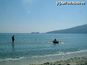 [P12] Marea si plaja Golden Beach la Chrisi Ammoudia, in Skala Panaghia » foto by calatorul
 - 
<span class="allrVoted glyphicon glyphicon-heart hidden" id="av567268"></span>
<a class="m-l-10 hidden" id="sv567268" onclick="voting_Foto_DelVot(,567268,9496)" role="button">șterge vot <span class="glyphicon glyphicon-remove"></span></a>
<a id="v9567268" class=" c-red"  onclick="voting_Foto_SetVot(567268)" role="button"><span class="glyphicon glyphicon-heart-empty"></span> <b>LIKE</b> = Votează poza</a> <img class="hidden"  id="f567268W9" src="/imagini/loader.gif" border="0" /><span class="AjErrMes hidden" id="e567268ErM"></span>