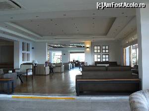 [P11] Lobby Bar » foto by Xander
 - 
<span class="allrVoted glyphicon glyphicon-heart hidden" id="av552094"></span>
<a class="m-l-10 hidden" id="sv552094" onclick="voting_Foto_DelVot(,552094,9512)" role="button">șterge vot <span class="glyphicon glyphicon-remove"></span></a>
<a id="v9552094" class=" c-red"  onclick="voting_Foto_SetVot(552094)" role="button"><span class="glyphicon glyphicon-heart-empty"></span> <b>LIKE</b> = Votează poza</a> <img class="hidden"  id="f552094W9" src="/imagini/loader.gif" border="0" /><span class="AjErrMes hidden" id="e552094ErM"></span>