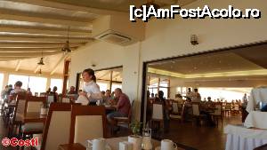 [P36] O altă imagine din restaurantul cu autoservire de la Miramare Resort & Spa.  » foto by Costi
 - 
<span class="allrVoted glyphicon glyphicon-heart hidden" id="av679318"></span>
<a class="m-l-10 hidden" id="sv679318" onclick="voting_Foto_DelVot(,679318,9512)" role="button">șterge vot <span class="glyphicon glyphicon-remove"></span></a>
<a id="v9679318" class=" c-red"  onclick="voting_Foto_SetVot(679318)" role="button"><span class="glyphicon glyphicon-heart-empty"></span> <b>LIKE</b> = Votează poza</a> <img class="hidden"  id="f679318W9" src="/imagini/loader.gif" border="0" /><span class="AjErrMes hidden" id="e679318ErM"></span>