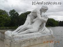 [P13] Jos, printre aceste statui este locul de unde probabil se luau gondolele pentru a ajunge pe insulite » foto by verobutterfly
 - 
<span class="allrVoted glyphicon glyphicon-heart hidden" id="av230951"></span>
<a class="m-l-10 hidden" id="sv230951" onclick="voting_Foto_DelVot(,230951,9547)" role="button">șterge vot <span class="glyphicon glyphicon-remove"></span></a>
<a id="v9230951" class=" c-red"  onclick="voting_Foto_SetVot(230951)" role="button"><span class="glyphicon glyphicon-heart-empty"></span> <b>LIKE</b> = Votează poza</a> <img class="hidden"  id="f230951W9" src="/imagini/loader.gif" border="0" /><span class="AjErrMes hidden" id="e230951ErM"></span>