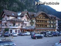 [P20] Gran Chalet Soreghes si parcarea » foto by BOGDAN DSN
 - 
<span class="allrVoted glyphicon glyphicon-heart hidden" id="av231101"></span>
<a class="m-l-10 hidden" id="sv231101" onclick="voting_Foto_DelVot(,231101,9550)" role="button">șterge vot <span class="glyphicon glyphicon-remove"></span></a>
<a id="v9231101" class=" c-red"  onclick="voting_Foto_SetVot(231101)" role="button"><span class="glyphicon glyphicon-heart-empty"></span> <b>LIKE</b> = Votează poza</a> <img class="hidden"  id="f231101W9" src="/imagini/loader.gif" border="0" /><span class="AjErrMes hidden" id="e231101ErM"></span>