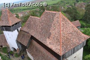 [P19] Viscri, Biserica Evanghelică Fortificată, Clădirea Muzeului Etnografic văzută din Turnul Bisericii, poză mărită » foto by mprofeanu
 - 
<span class="allrVoted glyphicon glyphicon-heart hidden" id="av1176296"></span>
<a class="m-l-10 hidden" id="sv1176296" onclick="voting_Foto_DelVot(,1176296,9553)" role="button">șterge vot <span class="glyphicon glyphicon-remove"></span></a>
<a id="v91176296" class=" c-red"  onclick="voting_Foto_SetVot(1176296)" role="button"><span class="glyphicon glyphicon-heart-empty"></span> <b>LIKE</b> = Votează poza</a> <img class="hidden"  id="f1176296W9" src="/imagini/loader.gif" border="0" /><span class="AjErrMes hidden" id="e1176296ErM"></span>