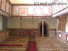 [P26] Cetatea si biserica fortificata Viscri - bancutele din biserica si picturile, o biserica mica » foto by biancuta
 - 
<span class="allrVoted glyphicon glyphicon-heart hidden" id="av68993"></span>
<a class="m-l-10 hidden" id="sv68993" onclick="voting_Foto_DelVot(,68993,9553)" role="button">șterge vot <span class="glyphicon glyphicon-remove"></span></a>
<a id="v968993" class=" c-red"  onclick="voting_Foto_SetVot(68993)" role="button"><span class="glyphicon glyphicon-heart-empty"></span> <b>LIKE</b> = Votează poza</a> <img class="hidden"  id="f68993W9" src="/imagini/loader.gif" border="0" /><span class="AjErrMes hidden" id="e68993ErM"></span>