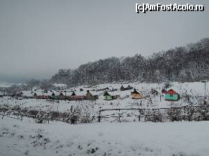 [P09] Cea mai pastelată imagine din ziua respectivă - cartierul țigănesc de la marginea satului Bunești (7 km nord de Viscri)  » foto by ebirsan
 - 
<span class="allrVoted glyphicon glyphicon-heart hidden" id="av585498"></span>
<a class="m-l-10 hidden" id="sv585498" onclick="voting_Foto_DelVot(,585498,9553)" role="button">șterge vot <span class="glyphicon glyphicon-remove"></span></a>
<a id="v9585498" class=" c-red"  onclick="voting_Foto_SetVot(585498)" role="button"><span class="glyphicon glyphicon-heart-empty"></span> <b>LIKE</b> = Votează poza</a> <img class="hidden"  id="f585498W9" src="/imagini/loader.gif" border="0" /><span class="AjErrMes hidden" id="e585498ErM"></span>