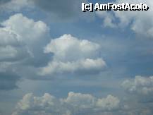 [P19] Aici,intre Viscri si Bunesti, aerul e limpede iar  albastrul infinit al cerului  de primavara e si mai albastru » foto by dorgo
 - 
<span class="allrVoted glyphicon glyphicon-heart hidden" id="av201497"></span>
<a class="m-l-10 hidden" id="sv201497" onclick="voting_Foto_DelVot(,201497,9553)" role="button">șterge vot <span class="glyphicon glyphicon-remove"></span></a>
<a id="v9201497" class=" c-red"  onclick="voting_Foto_SetVot(201497)" role="button"><span class="glyphicon glyphicon-heart-empty"></span> <b>LIKE</b> = Votează poza</a> <img class="hidden"  id="f201497W9" src="/imagini/loader.gif" border="0" /><span class="AjErrMes hidden" id="e201497ErM"></span>