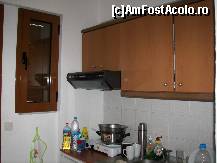 [P06] Chicineta de la Maria Village. Toată aparatura era funcţională. Dispuneai de tot ce ai nevoie într-o bucătărie în vacanţă.  » foto by bose
 - 
<span class="allrVoted glyphicon glyphicon-heart hidden" id="av344668"></span>
<a class="m-l-10 hidden" id="sv344668" onclick="voting_Foto_DelVot(,344668,9596)" role="button">șterge vot <span class="glyphicon glyphicon-remove"></span></a>
<a id="v9344668" class=" c-red"  onclick="voting_Foto_SetVot(344668)" role="button"><span class="glyphicon glyphicon-heart-empty"></span> <b>LIKE</b> = Votează poza</a> <img class="hidden"  id="f344668W9" src="/imagini/loader.gif" border="0" /><span class="AjErrMes hidden" id="e344668ErM"></span>