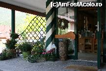 [P09] Intrarea in hotel » foto by santana*
 - 
<span class="allrVoted glyphicon glyphicon-heart hidden" id="av232500"></span>
<a class="m-l-10 hidden" id="sv232500" onclick="voting_Foto_DelVot(,232500,9602)" role="button">șterge vot <span class="glyphicon glyphicon-remove"></span></a>
<a id="v9232500" class=" c-red"  onclick="voting_Foto_SetVot(232500)" role="button"><span class="glyphicon glyphicon-heart-empty"></span> <b>LIKE</b> = Votează poza</a> <img class="hidden"  id="f232500W9" src="/imagini/loader.gif" border="0" /><span class="AjErrMes hidden" id="e232500ErM"></span>