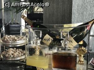 [P02] Selectum Luxury - Romantic şi sexy - şampania de bun venit » foto by nicole33
 - 
<span class="allrVoted glyphicon glyphicon-heart hidden" id="av979238"></span>
<a class="m-l-10 hidden" id="sv979238" onclick="voting_Foto_DelVot(,979238,9610)" role="button">șterge vot <span class="glyphicon glyphicon-remove"></span></a>
<a id="v9979238" class=" c-red"  onclick="voting_Foto_SetVot(979238)" role="button"><span class="glyphicon glyphicon-heart-empty"></span> <b>LIKE</b> = Votează poza</a> <img class="hidden"  id="f979238W9" src="/imagini/loader.gif" border="0" /><span class="AjErrMes hidden" id="e979238ErM"></span>