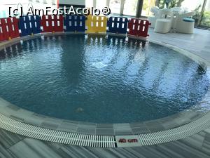 [P35] Selectum Luxury - Romantic şi sexy - piscina interioară pentru copii » foto by nicole33
 - 
<span class="allrVoted glyphicon glyphicon-heart hidden" id="av979275"></span>
<a class="m-l-10 hidden" id="sv979275" onclick="voting_Foto_DelVot(,979275,9610)" role="button">șterge vot <span class="glyphicon glyphicon-remove"></span></a>
<a id="v9979275" class=" c-red"  onclick="voting_Foto_SetVot(979275)" role="button"><span class="glyphicon glyphicon-heart-empty"></span> <b>LIKE</b> = Votează poza</a> <img class="hidden"  id="f979275W9" src="/imagini/loader.gif" border="0" /><span class="AjErrMes hidden" id="e979275ErM"></span>