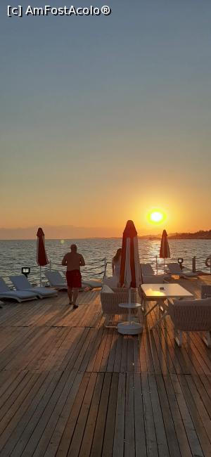 [P21] Marea văzută la apus de soare . » foto by moraru marian
 - 
<span class="allrVoted glyphicon glyphicon-heart hidden" id="av1182496"></span>
<a class="m-l-10 hidden" id="sv1182496" onclick="voting_Foto_DelVot(,1182496,9610)" role="button">șterge vot <span class="glyphicon glyphicon-remove"></span></a>
<a id="v91182496" class=" c-red"  onclick="voting_Foto_SetVot(1182496)" role="button"><span class="glyphicon glyphicon-heart-empty"></span> <b>LIKE</b> = Votează poza</a> <img class="hidden"  id="f1182496W9" src="/imagini/loader.gif" border="0" /><span class="AjErrMes hidden" id="e1182496ErM"></span>